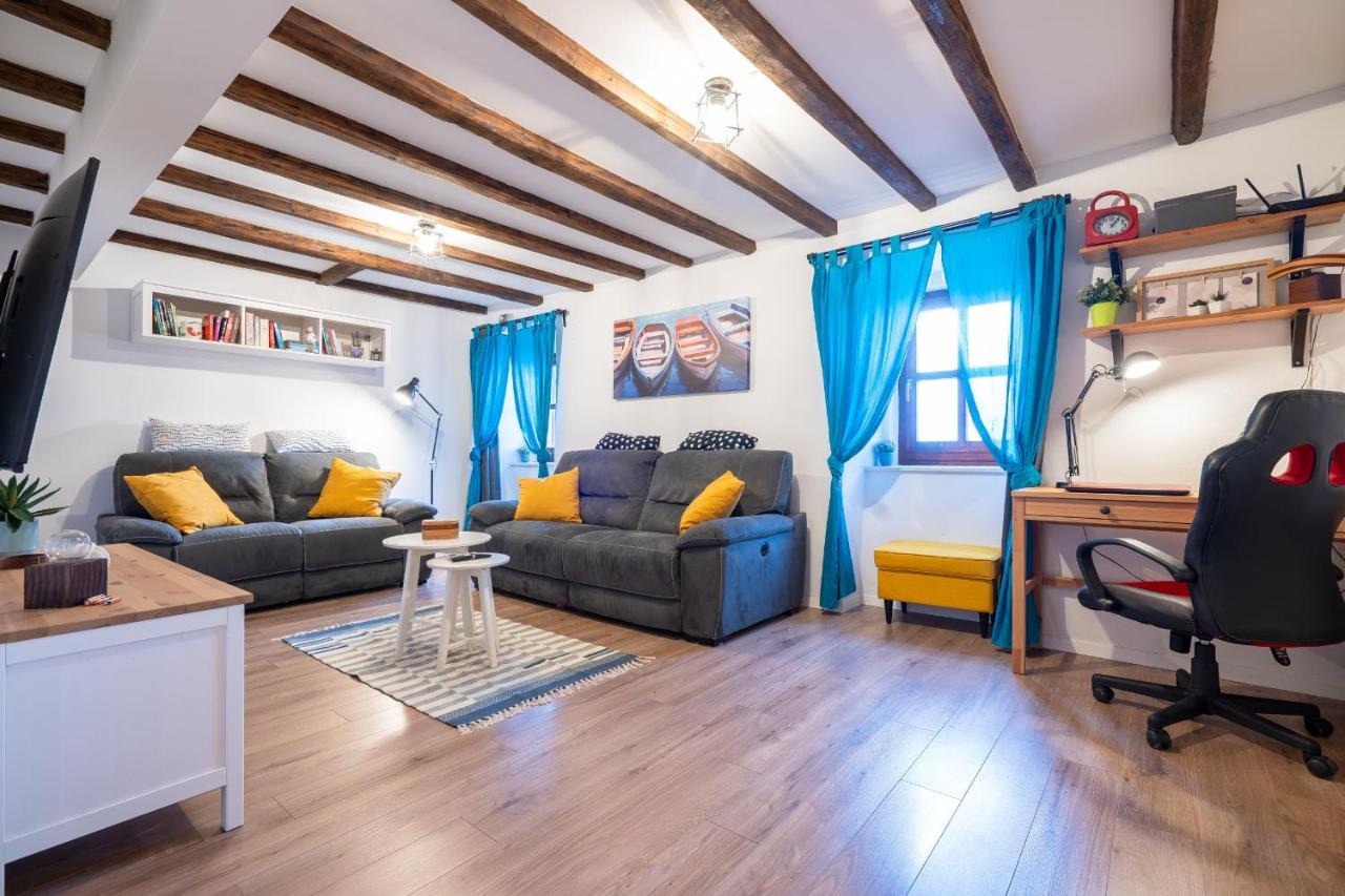 Holiday House Nova Stara Baška Zewnętrze zdjęcie