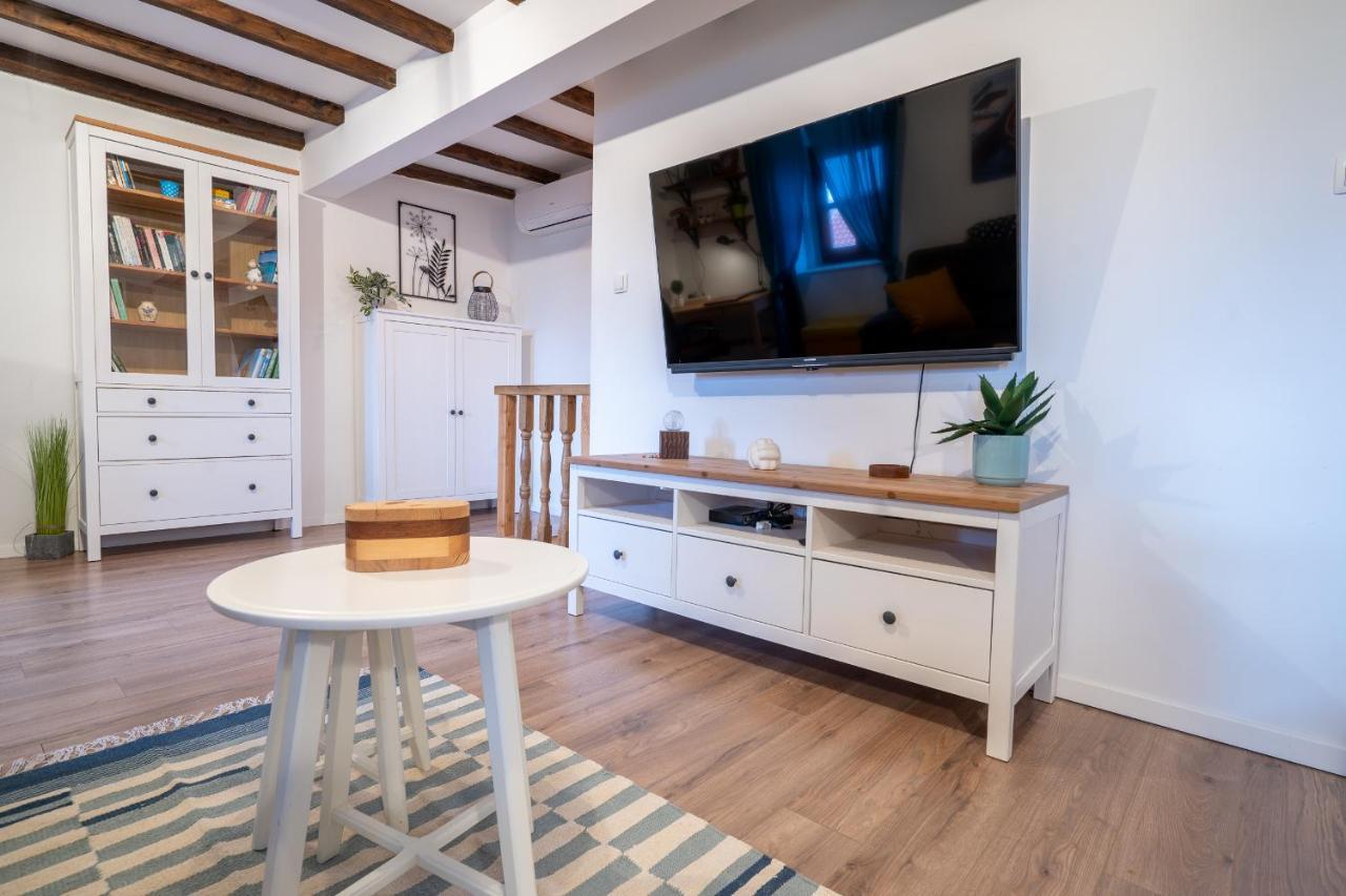 Holiday House Nova Stara Baška Zewnętrze zdjęcie
