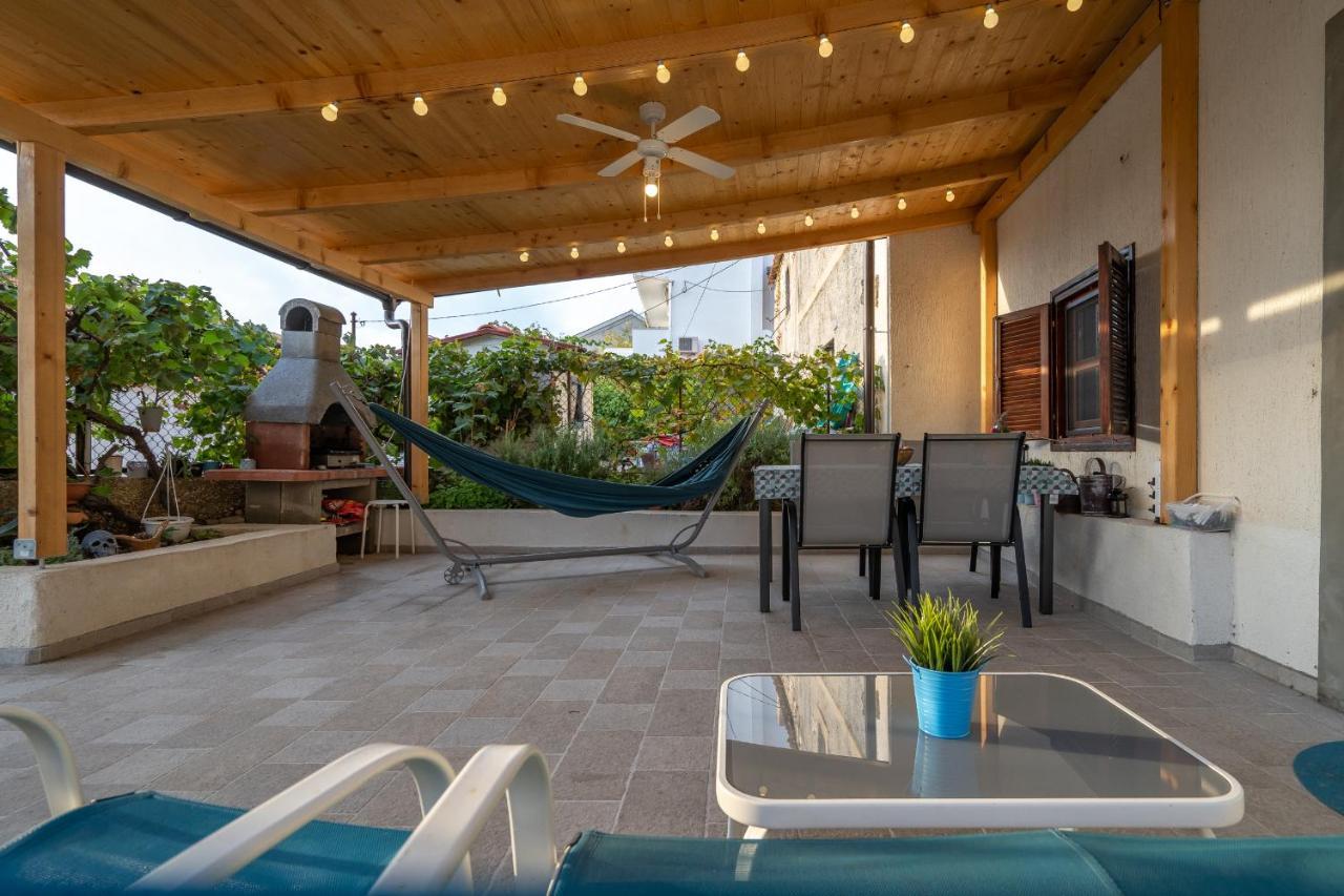 Holiday House Nova Stara Baška Zewnętrze zdjęcie